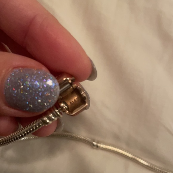 Rose gold clasp size small Pandora bracelet - Picture 3 of 4